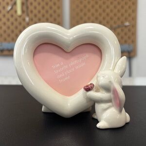 Vintage Avon Bunny Luv Heart-Shaped Mini Ceramic Picture Frame 4"H X 4.5 "Wx 3"L